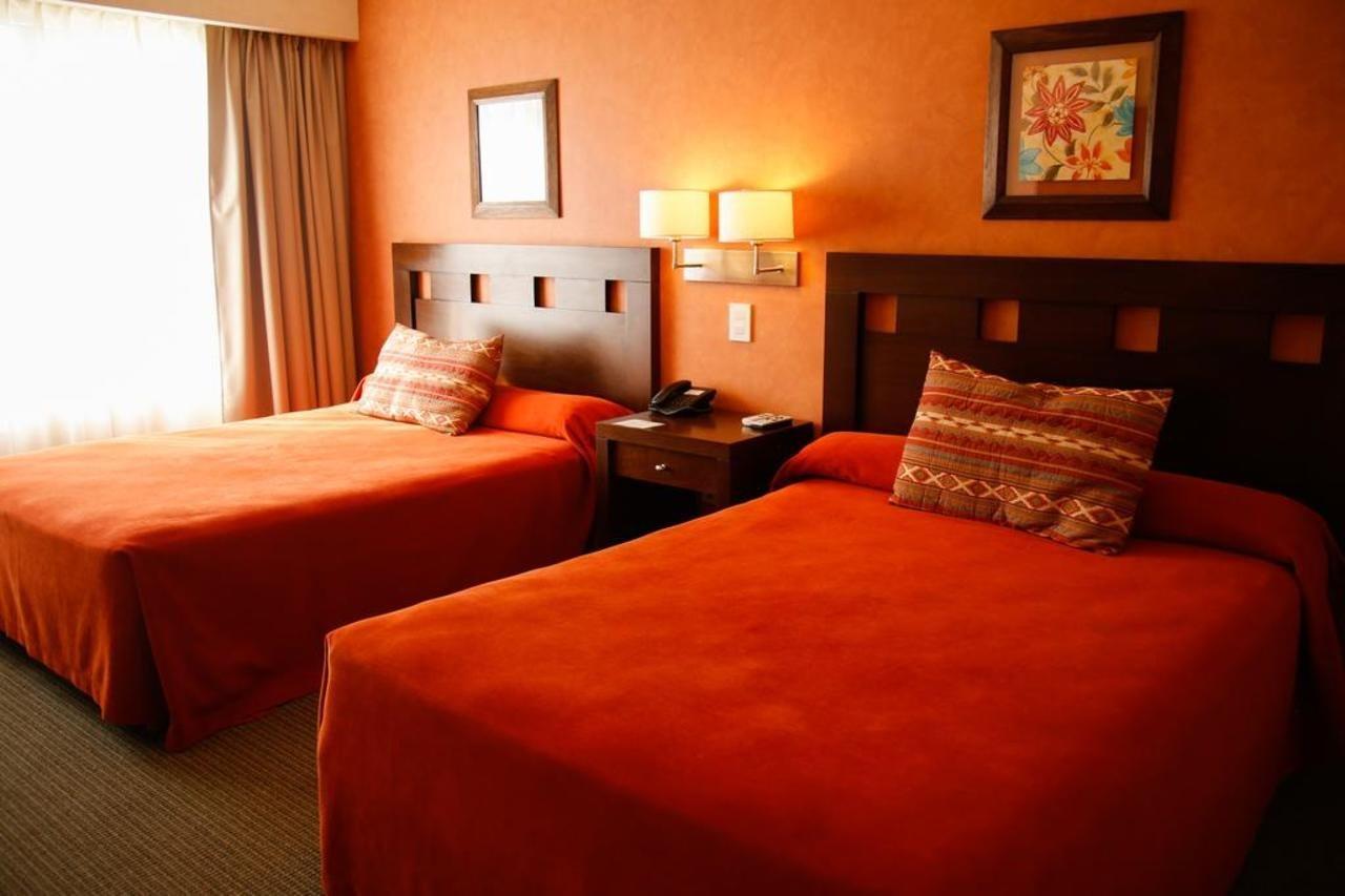 Hotel Howard Johnson Trenque Lauquen Exterior foto